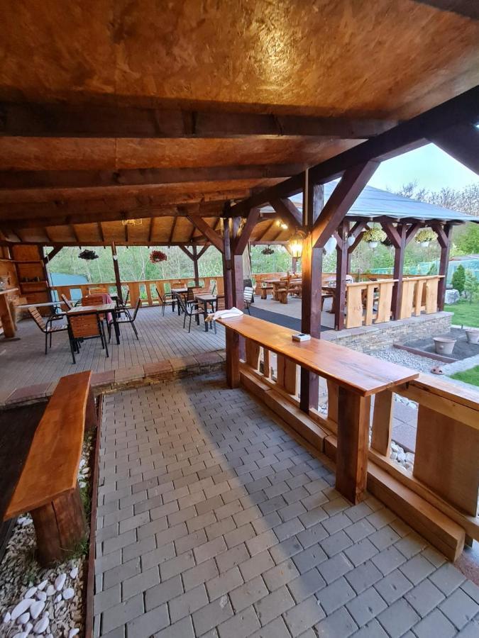 Pensiunea Brazi Turda Exterior foto